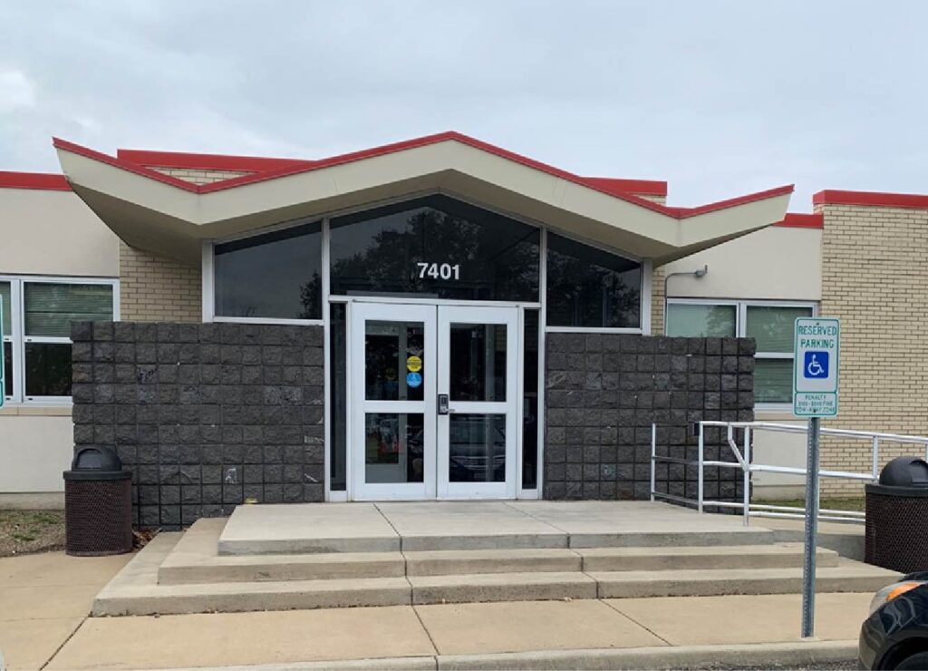 Front entrance of the Four Oaks Day Service Center